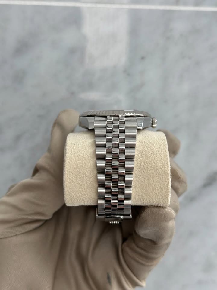 Rolex RLX Datejust "Mint Green Dial" - Image 2