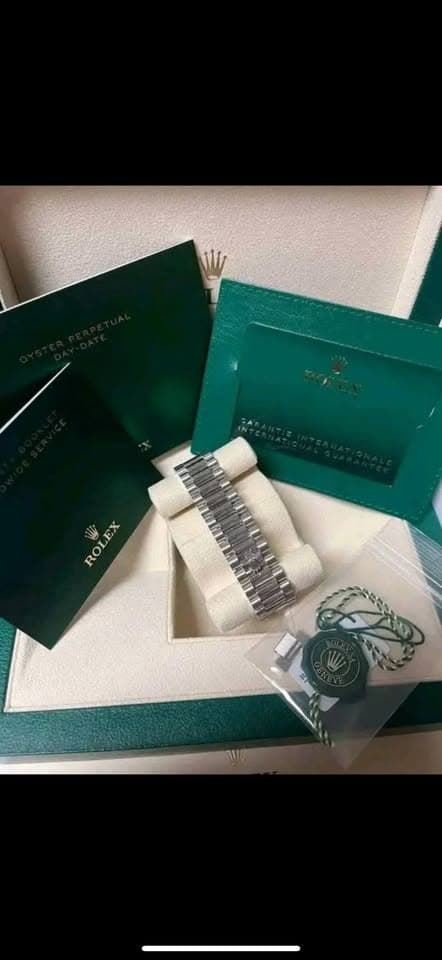 Rolex RLX Day-Date Platinum "Ice Roman" - Image 5