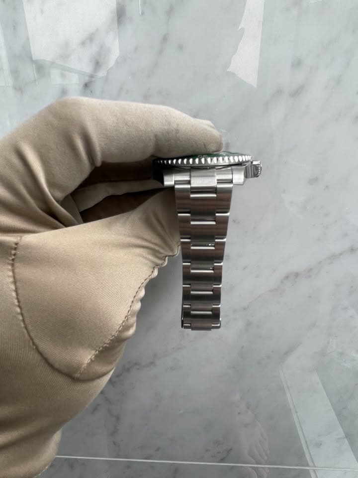 Rolex Submariner "Hulk" - Image 3