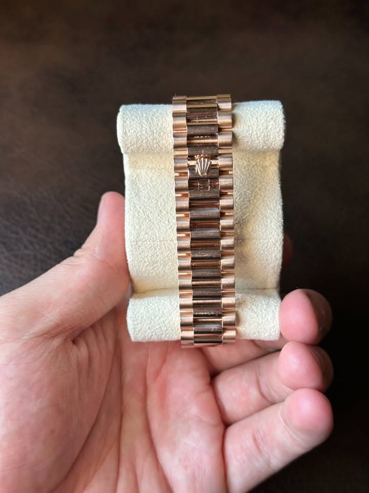 Rolex RLX Day-Date "Choco Baguette Dial" - Image 6