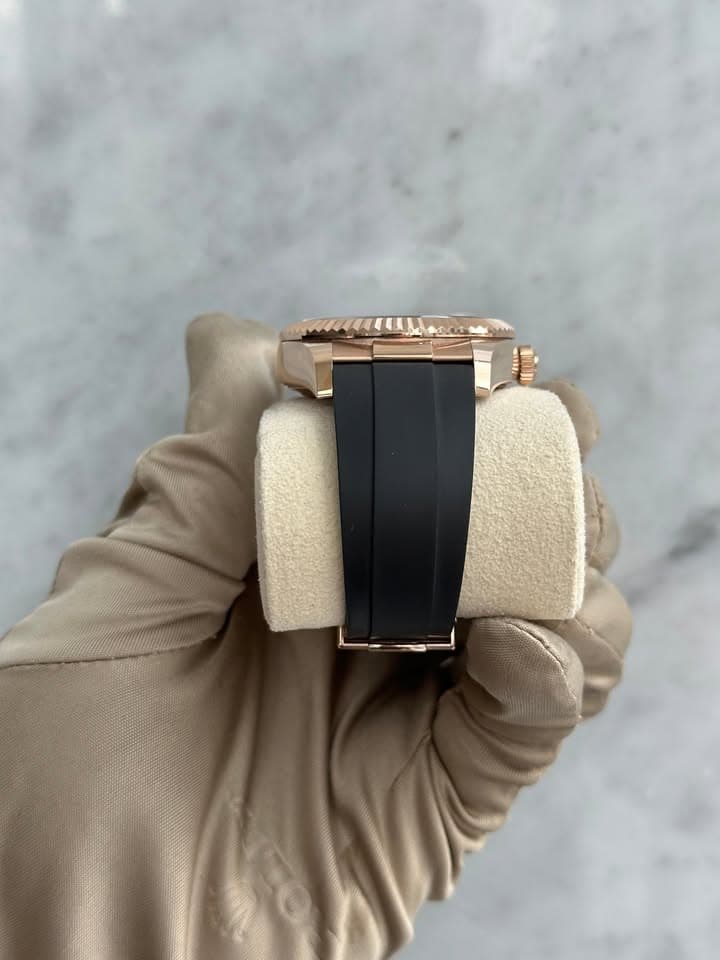 Rolex RLX Sky-Dweller Oysterflex - Image 2